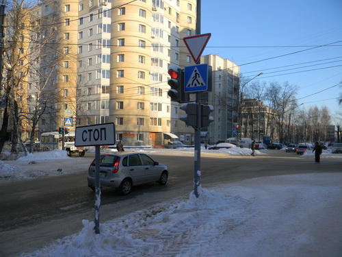 На одном из перекрестков Сыктывкара изменен режим работы светофора