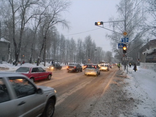 На пересечении Октябрьского проспекта и Сысольского шоссе светофор будет работать в четырех режимах