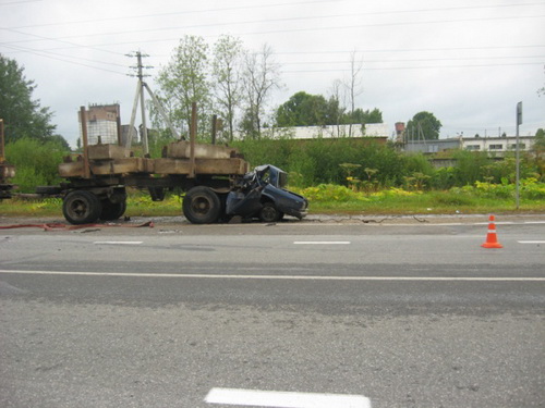 В Сыктывдинском районе произошло дорожно-транспортное происшествие, в котором погиб молодой человек