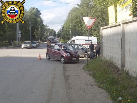 Сводка происшествия на дорогах Коми за 6 июня 2012 года
