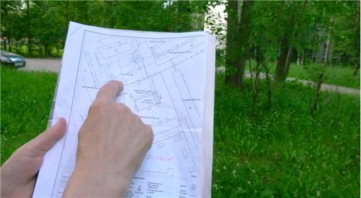 Вместо зеленого островка по улице Морозова в Сыктывкаре планируется соорудить автостоянку