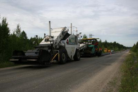 Дорожники Коми применяют инновационную технику для ремонта автодороги Сыктывкар - Ухта