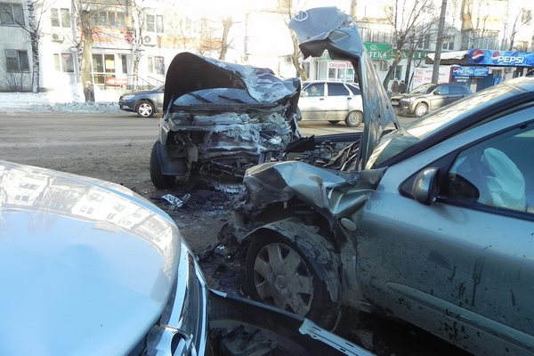 Сыктывкар: на Октябрьском столкнулись 4 автомобиля
