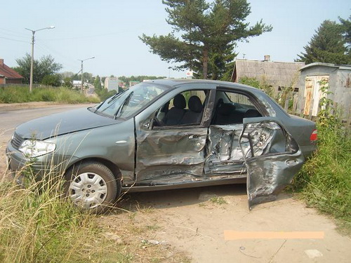 Сыктывкар: Водитель отвлекся на секунду и попал в больницу