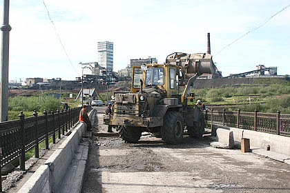 В Воркуте приступили к ремонту стратегического моста, связующего город с шахтами и поселками