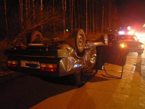 Сыктывкар: Водитель ВАЗ 21074 не уступил автомобилю на главной дороге