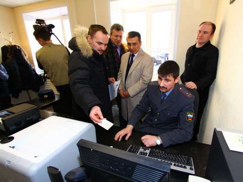 Сыктывкарские и сосногорские водители первыми получат новые удостоверения