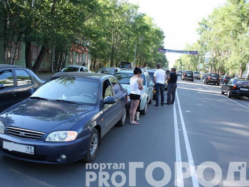 Сыктывкар: на Октябрьском проспекте столкнулись 4 машины