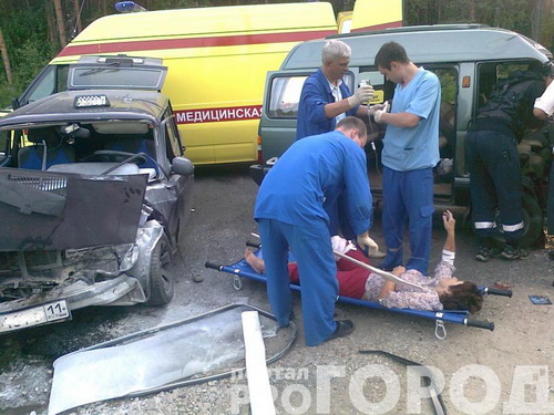 В аварии под Сыктывкаром серьезно пострадала женщина-водитель