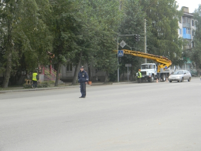 В Сыктывкаре после смертельного ДТП устанавливают новый светофор