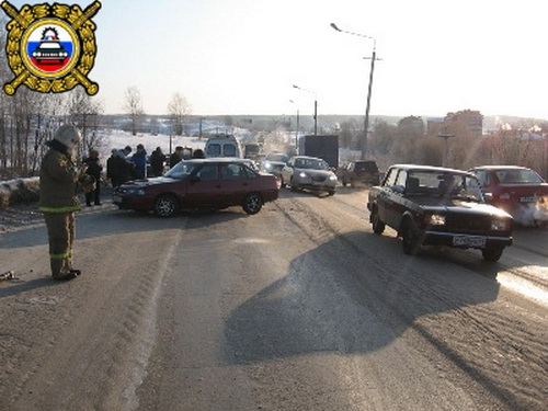 Сводка происшествия на дорогах Коми за 13 февраля 2012 года