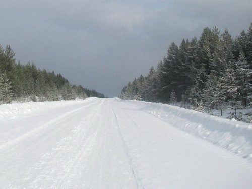 Руководитель Дорожного агентства Республики Коми Эдуард Слабиков проинспектировал качество зимнего содержания автодорог в северных районах республики