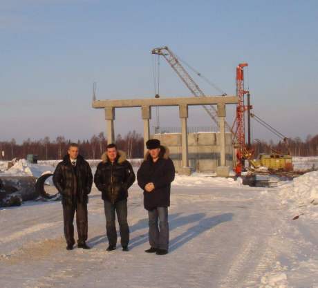Строительство моста через реку Лыжа автодороги Сыктывкар – Усинск – Нарьян-Мар идет полным ходом