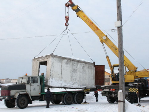 В Печоре приступили к вывозу незаконно установленных гаражей