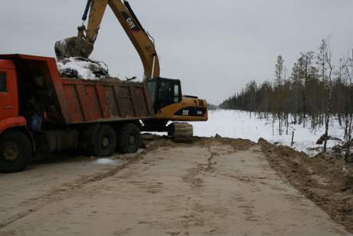 В 2012 году на строительство участка р.Кабанты-Вис - пос.Малая Пера будет направлено 458 миллионов рублей