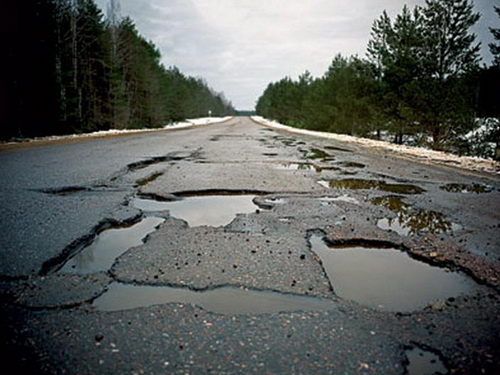 Недоработанные документы тормозят ремонт дорог в муниципалитетах Коми