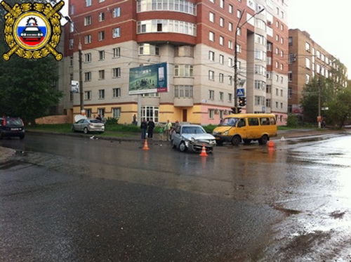 Сводка происшествия на дорогах Коми за 31 мая 2012 года