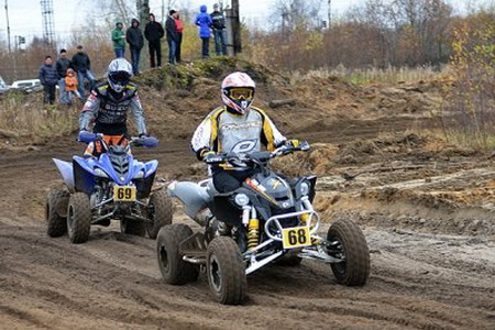 Мотогонщики обкатали новую трассу в Сосногорске 