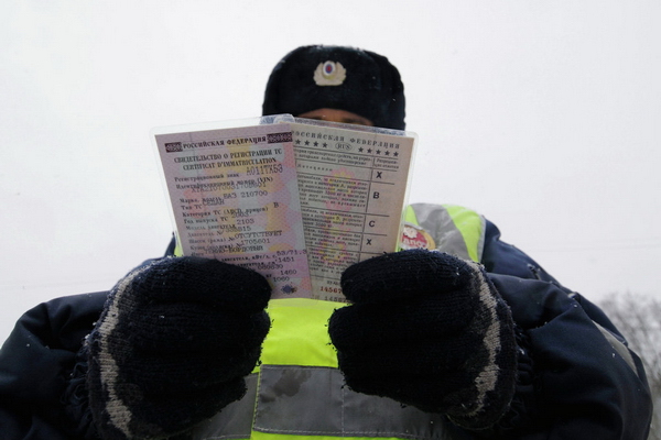 Полиция Койгородского района задержала местного жителя за попытку дачи взятки сотрудникам ГИБДД