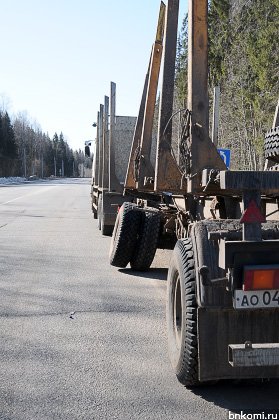 Водителей большегрузов в Коми стали штрафовать за отсутствие тахографов