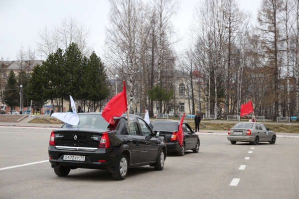 В столице Коми дан старт автопробегу Победы