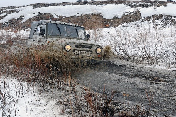 Автолюбители Заполярья провели Улетные гонки