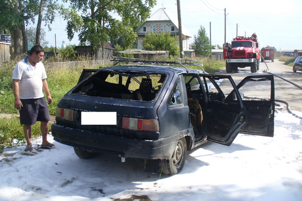 В Выльгорте сгорел автомобиль