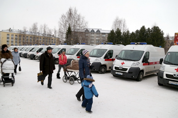 118 новых машин скорой помощи получили медицинские учреждения Республики Коми в 2013 году