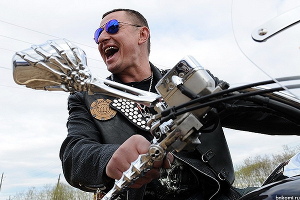 В Сыктывкаре байкеры открыли мотосезон фестивалем альтернативной музыки