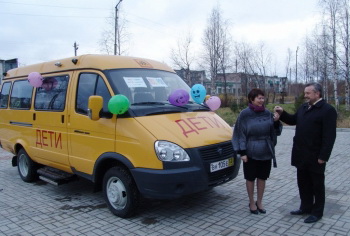 Вуктыльская школа 2 получила новый автобус