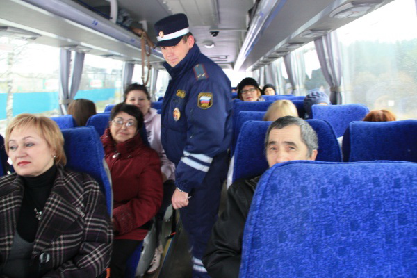 Госавтоинспекция Сыктывкара проверила автобусы пригородного сообщения
